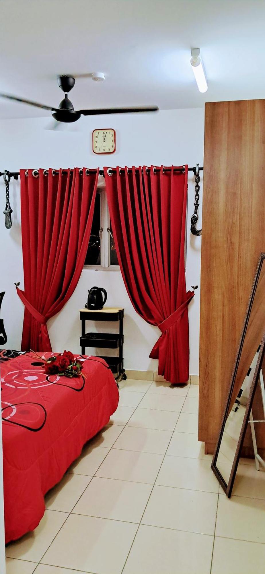 The Red Room Alanis Residence Sepang Exterior foto